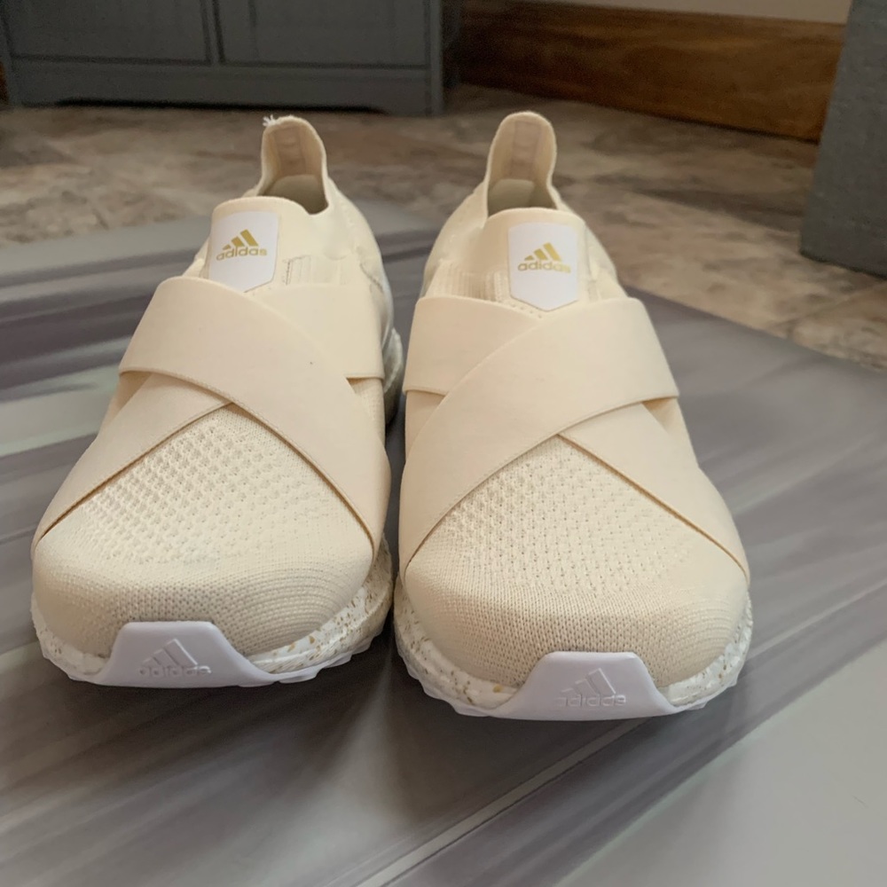 ULTRABOOST 5.0 DNA SLIP-ONS